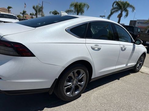 Used 2024 Honda Accord EX image 12