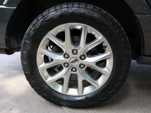 Used 2015 Ford Expedition Limited w/ Equipment Group 301A AWD/4WD image 45