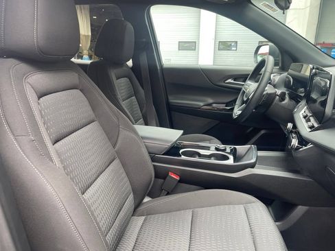 Used 2026 Chevrolet Equinox LT AWD/4WD image 22