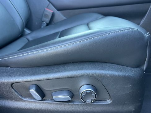 Certified 2024 Cadillac XT4 Premium Luxury image 23