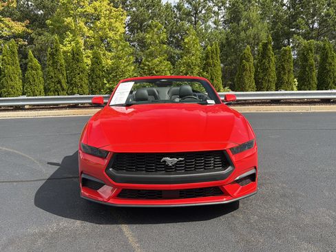Used 2025 Ford Mustang Convertible RWD image 11