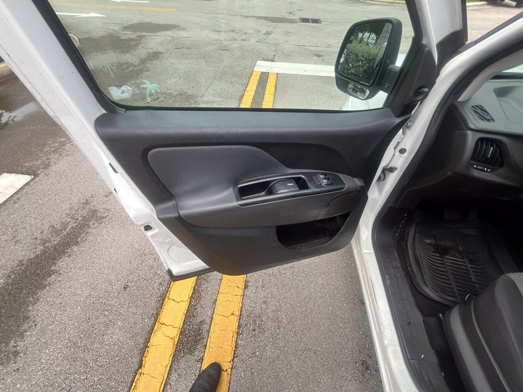 Used 2016 RAM ProMaster City Tradesman w/ Rear Back-up Camera Group FWD image 23
