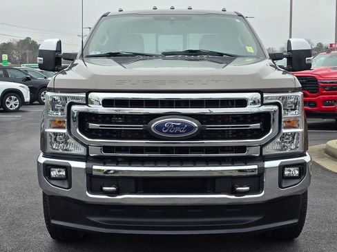 Used 2022 Ford F250 Lariat w/ Chrome Package image 3