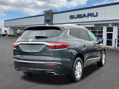 Used 2018 Buick Enclave Essence image 7