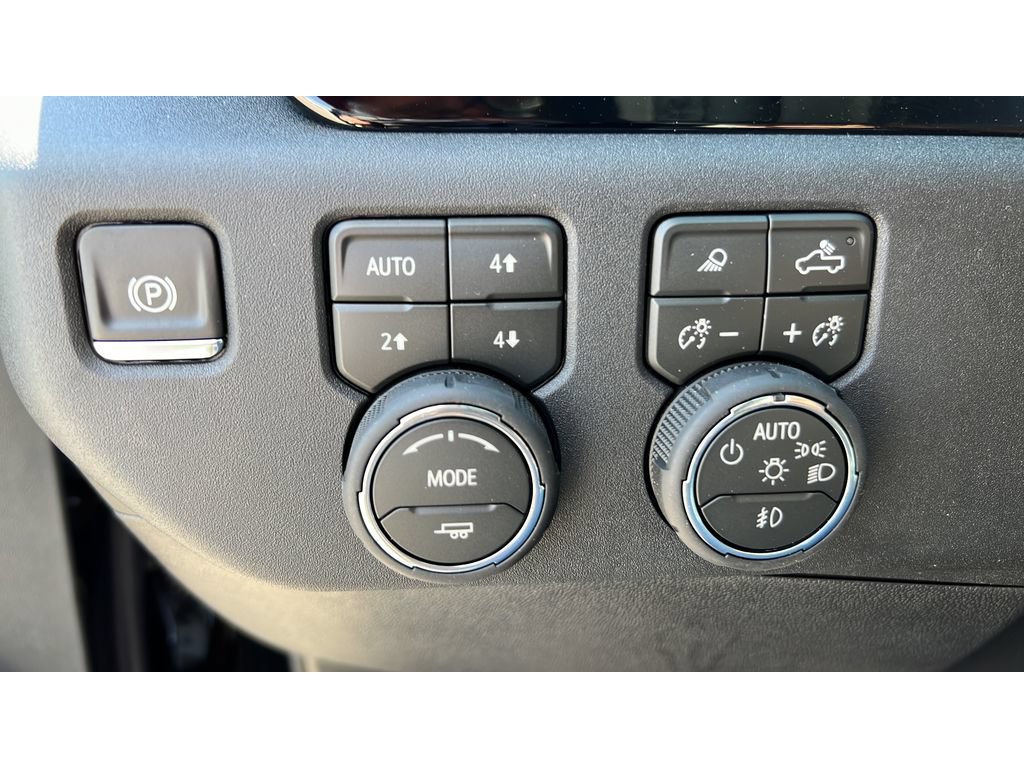 New 2026 Chevrolet Silverado 1500 RST w/ RST All Star Premium Package AWD/4WD image 23