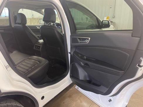 Used 2024 Ford Edge SEL w/ Convenience Package AWD/4WD image 30
