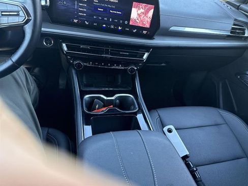 Certified 2025 Chevrolet Traverse LT w/ Driver Confidence Package AWD/4WD image 50