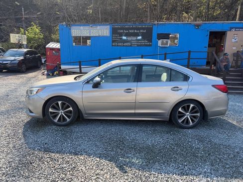 Used 2016 Subaru Legacy 2.5i Limited image 2
