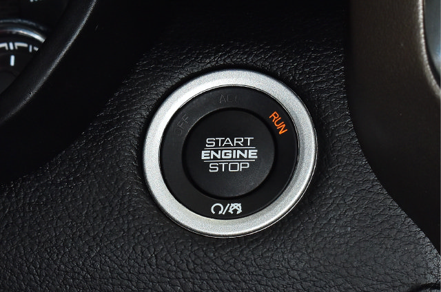 Used 2020 RAM 1500 Laramie AWD/4WD image 21