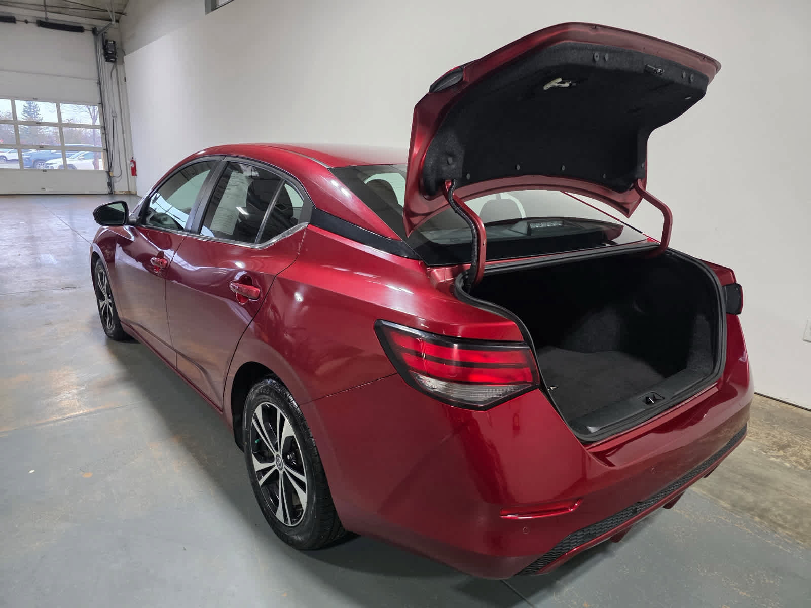 Used 2020 Nissan Sentra SV FWD image 4