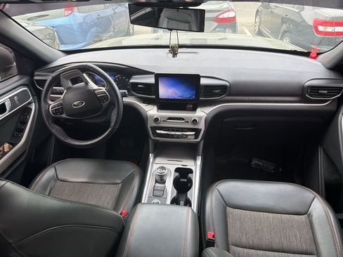 Used 2022 Ford Explorer Timberline image 9