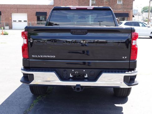 Used 2023 Chevrolet Silverado 1500 LT AWD/4WD image 9