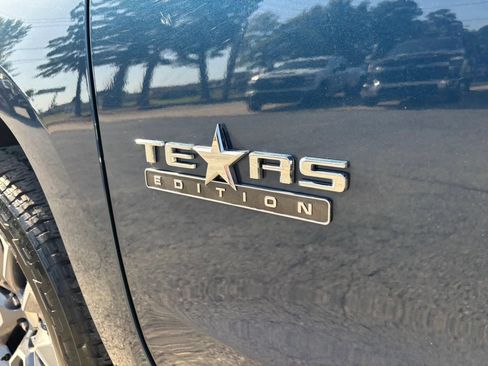 Used 2020 Chevrolet Silverado 1500 LT w/ Texas Edition AWD/4WD image 21