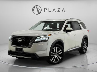 Used 2023 Nissan Pathfinder Platinum