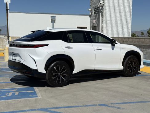 New 2026 Lexus RZ 350e RZ 350e image 11