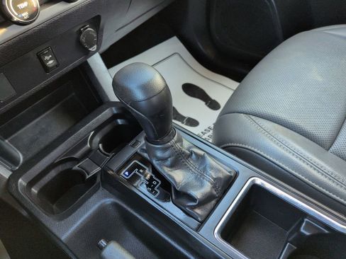 Used 2019 Toyota Tacoma SR w/ SX Package image 24