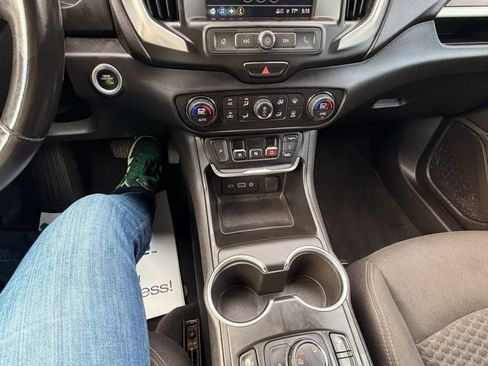 Used 2018 GMC Terrain SLE AWD/4WD image 16