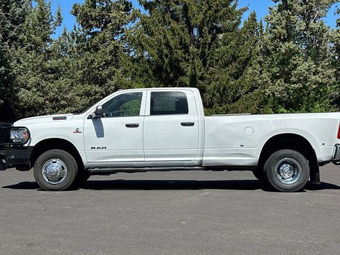 Used 2022 RAM 3500 Tradesman AWD/4WD image 7