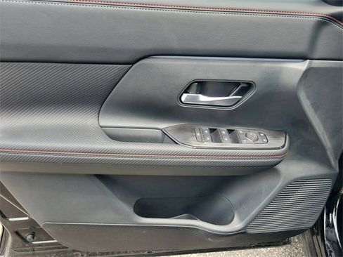 New 2025 Nissan Kicks SR w/ SR Premium Package image 20