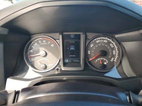 Used 2022 Toyota Tacoma SR RWD image 18