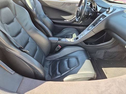 Used 2013 McLaren MP4-12C Spider RWD image 17
