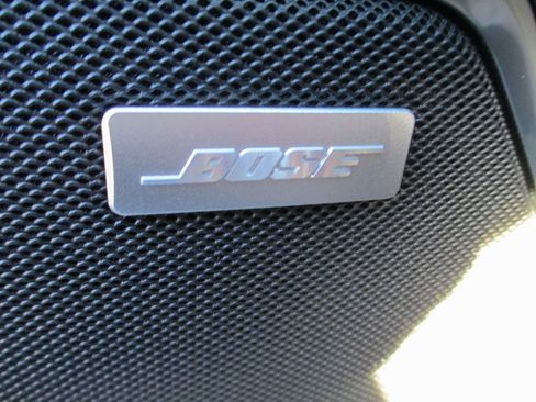 New 2026 GMC Sierra 1500 SLT w/ SLT Convenience Package image 15