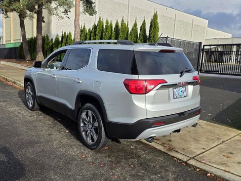 Used 2017 GMC Acadia SLT image 7