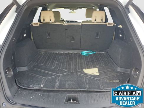 Used 2019 Cadillac XT5 FWD image 15