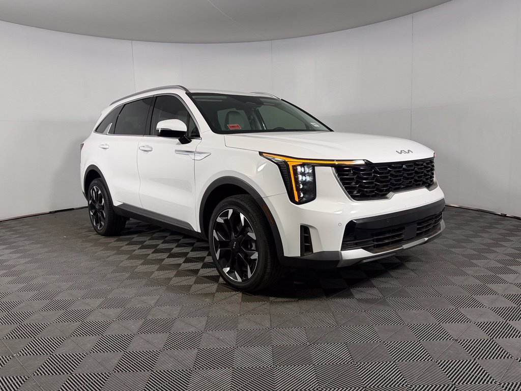 Used 2025 Kia Sorento EX AWD/4WD image 4