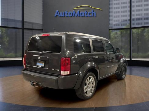 Used 2011 Dodge Nitro Heat w/ Trailer Tow Group AWD/4WD image 10