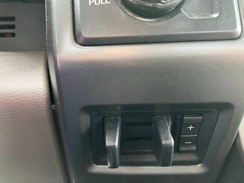 Used 2021 Ford F350 XLT w/ Snow Plow Prep Package image 4