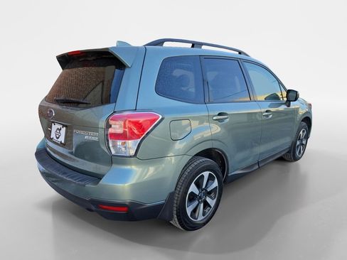 Used 2017 Subaru Forester 2.5i Premium w/ All-Weather Package image 27