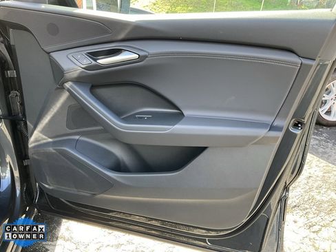 Used 2025 Audi Q6 e-tron Premium w/ Convenience Package image 66