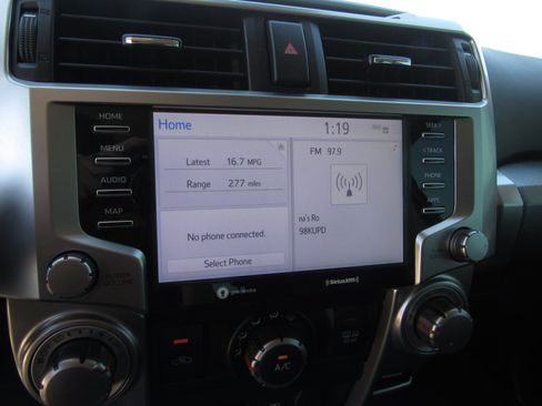 Used 2021 Toyota 4Runner SR5 AWD/4WD image 18