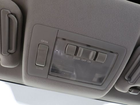 Used 2007 Scion tC image 25