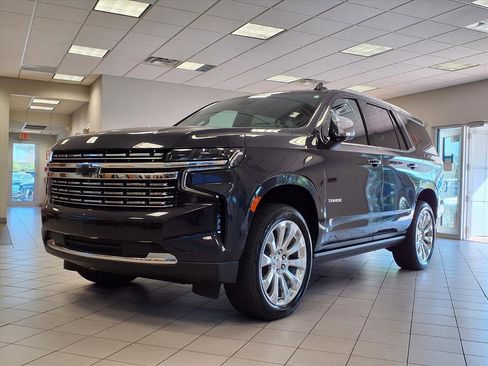 Used 2024 Chevrolet Tahoe Premier w/ Premium Package image 1