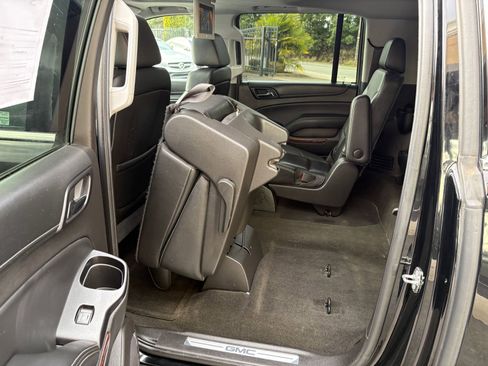 Used 2016 GMC Yukon XL SLT w/ Open Road Package image 22