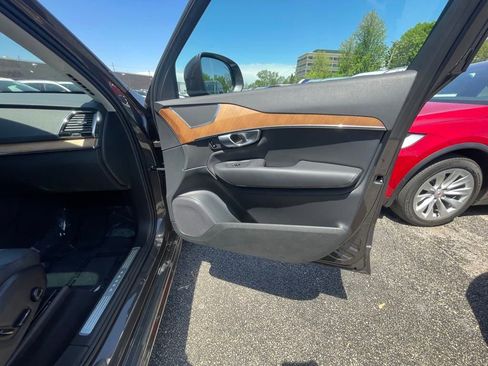 Used 2024 Volvo XC90 B6 Plus image 35
