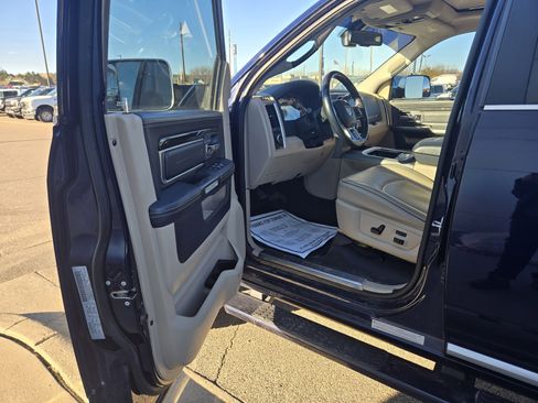 Used 2018 RAM 3500 Laramie Longhorn image 11