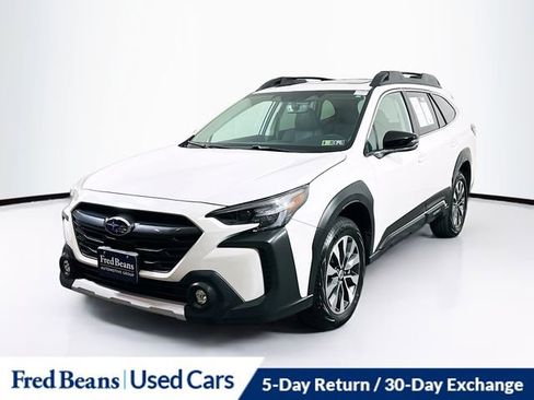Used 2025 Subaru Outback Limited image 3