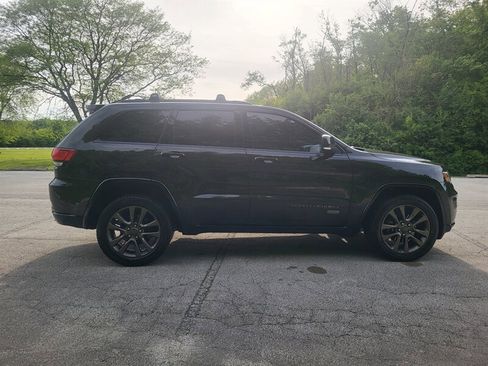 Used 2016 Jeep Grand Cherokee Limited 75th Anniversary AWD/4WD image 7