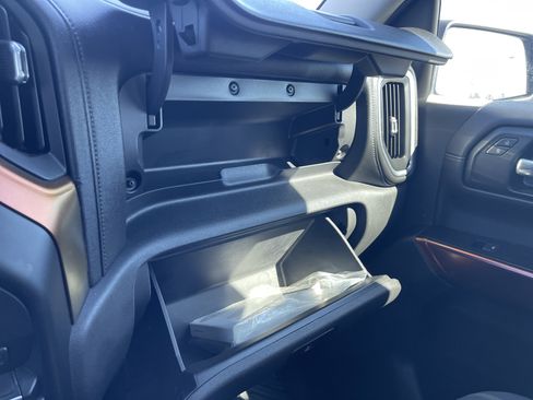 Used 2020 Chevrolet Silverado 1500 RST w/ Texas Edition image 32