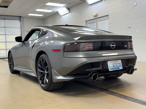 Used 2024 Nissan Z Performance w/ Floor Mat Package RWD image 7
