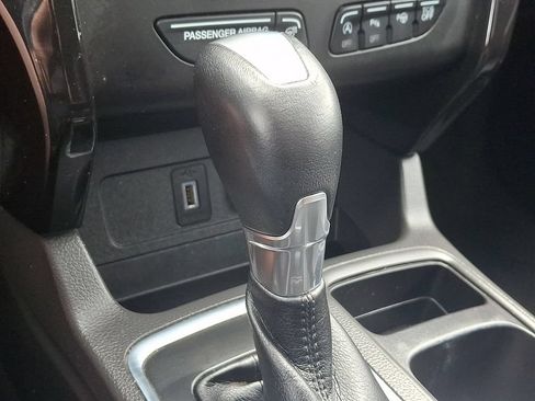 Used 2017 Ford Escape Titanium w/ Equipment Group 301A AWD/4WD image 14