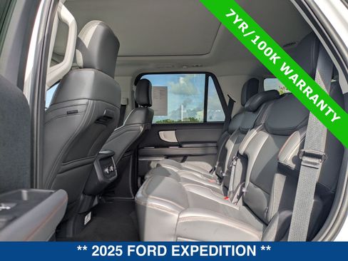 Certified 2025 Ford Expedition Active AWD/4WD image 19