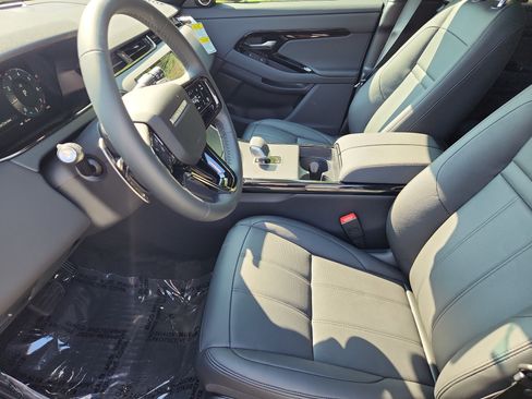 New 2026 Land Rover Range Rover Evoque S image 23