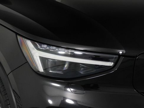Certified 2023 Volvo XC40 Recharge Ultimate w/ Protection Package Premier AWD/4WD image 24