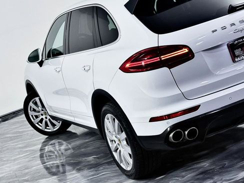 Used 2018 Porsche Cayenne S AWD/4WD image 13