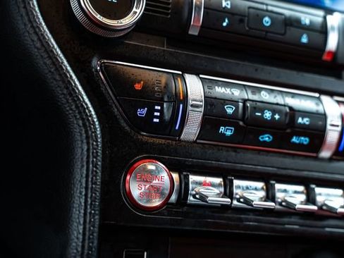 Used 2019 Ford Mustang GT RWD image 28