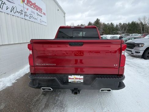 Used 2025 Chevrolet Silverado 1500 LT Trail Boss w/ Convenience Package II image 9